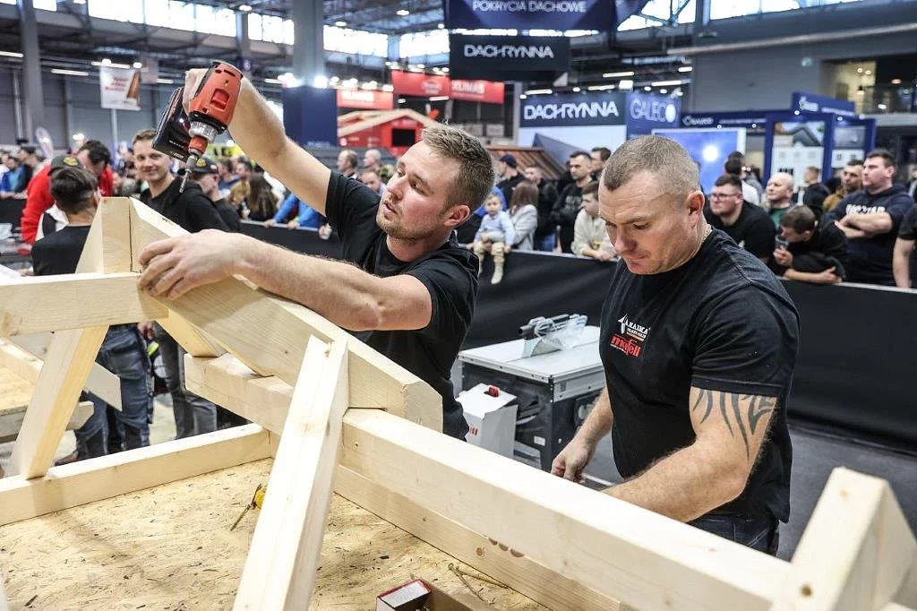 dach-forum-2025-08.jpg [117.91 KB]