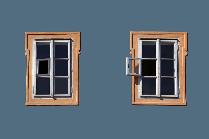 window-6800397-1920.jpg
