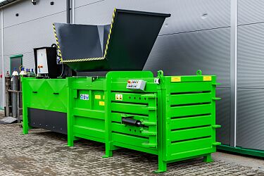 Bartontech-600-Plus-baler-2.jpg