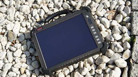 Tablet-NoteStar-Ultra-Rugged-TB1280-3.JPG