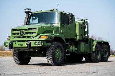 All-wheel semitrailer tractorMercedes Benz Zetros 3348 AS 6X6 