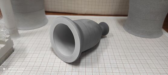 Ceramic and composite combustion chambers for aviation and space technology