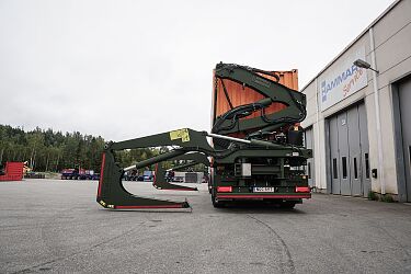 Hammar-XXL45-MSPO-dock.jpg