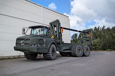 Hammar-XL25-articulated-hauler.jpg
