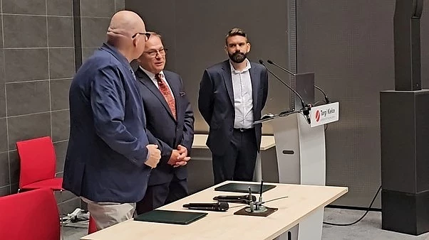 Media-4.jpg [46.45 KB]