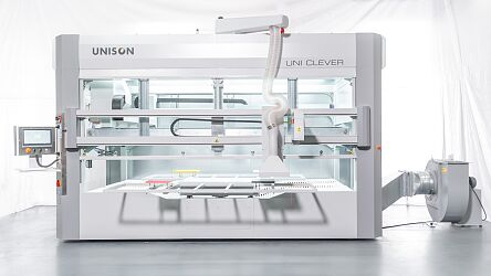 Zrobotyzowana cela lakiernicza UNI-CLEVER O/N