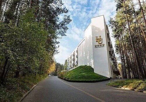 hotel-uroczysko-.jpg [166.02 KB]