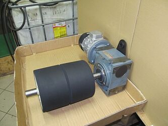 Bębny napędowe i zwrotne z napędem Motoreduktorem 