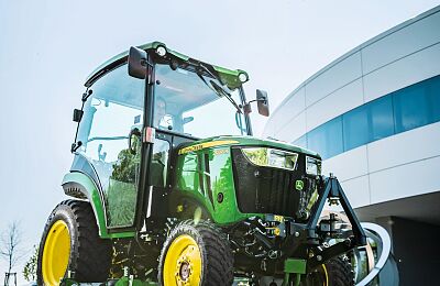 John-Deere-2038R.jpg