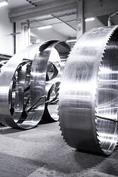 Double-sided bandsaw blades