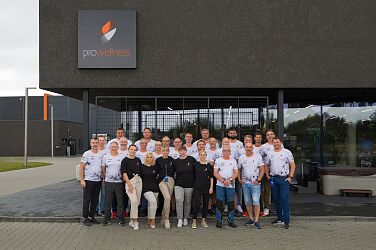Pro-Wellness-team.jpg