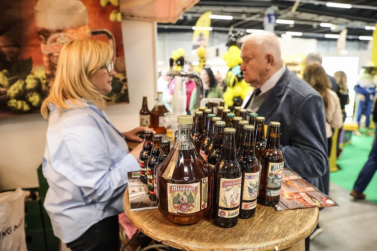 slowtravel-dlaczego-warto-wystawca-01.jpg [155.45 KB]