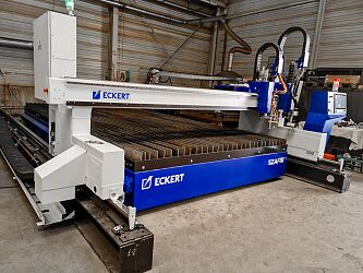 sapphire-cnc-cutting-machine-eckert-cutting-head-2.jpg