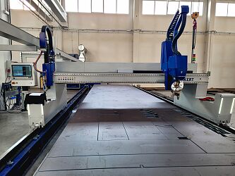 onyx-cnc-cutting-machine-eckert-vortex-2.jpg