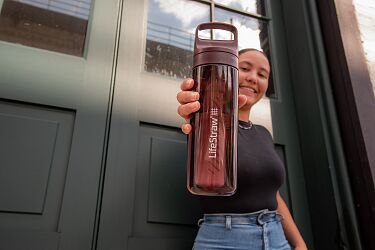Lifestraw-butelka.jpeg