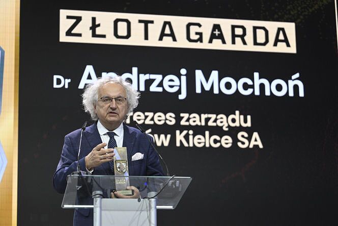 gf-q855-8LpH-ZYvC-uroczysta-gala-wreczenia-nagrod-portalu-obronnego-zlotych-gard-6-j.jpg
