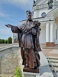 Figura-Kardynala-Wyszynskiego-Parafia-Wszystkich-Swietych-1.jpg