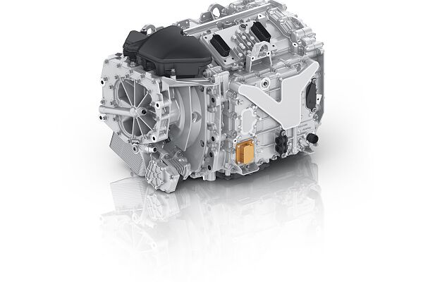 ZF-CeTrax-2-dual-ProductVisual-LongShot-P1-LQ.jpg
