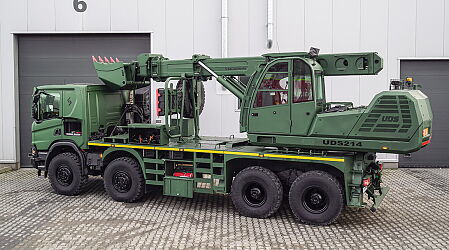 MULTI-PURPOSE HIGH -MOBILITYEXCAVATOR ON SCANIA CHASSIS (8X8)