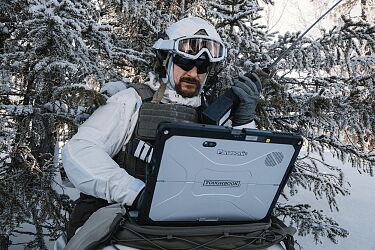 TOUGHBOOK-33-in-snow-image.jpg