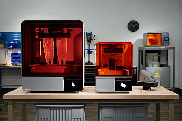 Formlabs-2024-Form-4L-and-Form-4BL.jpg
