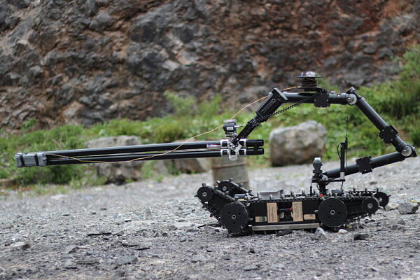 NIC-Instruments-robot-ZEUS.jpg
