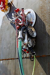 Remotely operated magnetic crawler MagRob RM.AC
