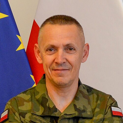 komorowski-500x500px.jpg
