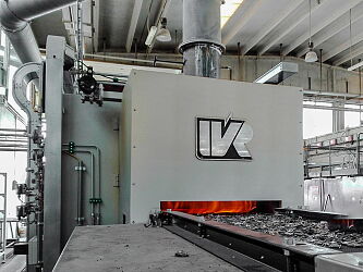 PIECE CIĄGŁE DO OBRÓBKI CIEPLNEJ ELEMENTÓW METALOWYCH