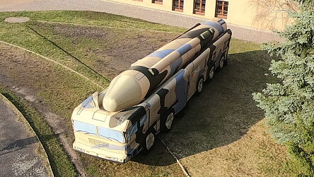 inflatech-is-a-czech-company-that-makes-inflatable-decoy-v0-xnqx1r4x62kd1.jpg